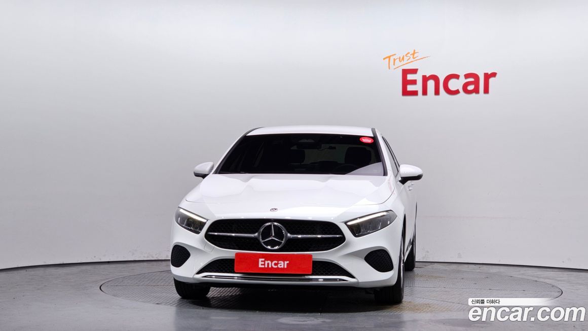 Mercedes-Benz A-Class A220 Hatchback, 2025