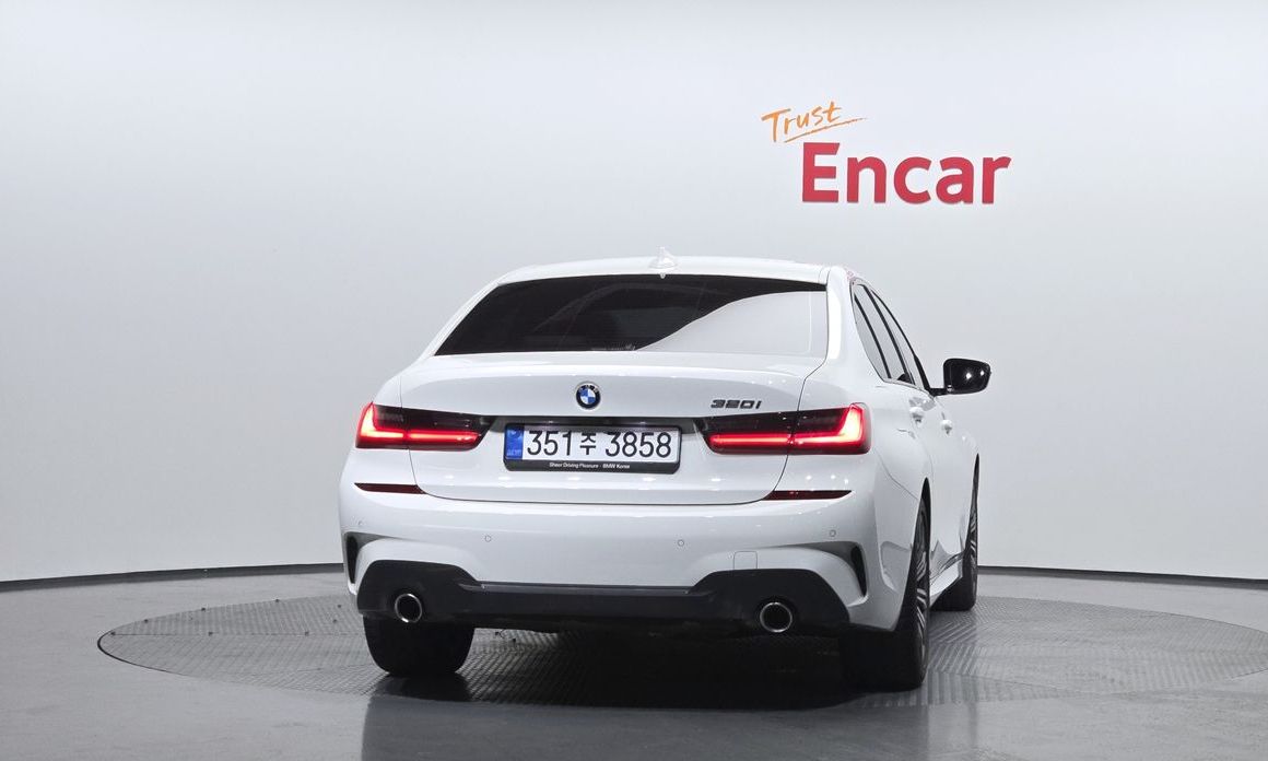 BMW 3-Series 320i M Sport, 2022