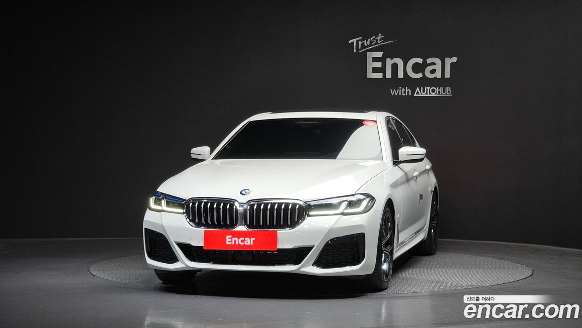 BMW 5-Series 530i M Sport Package, 2023