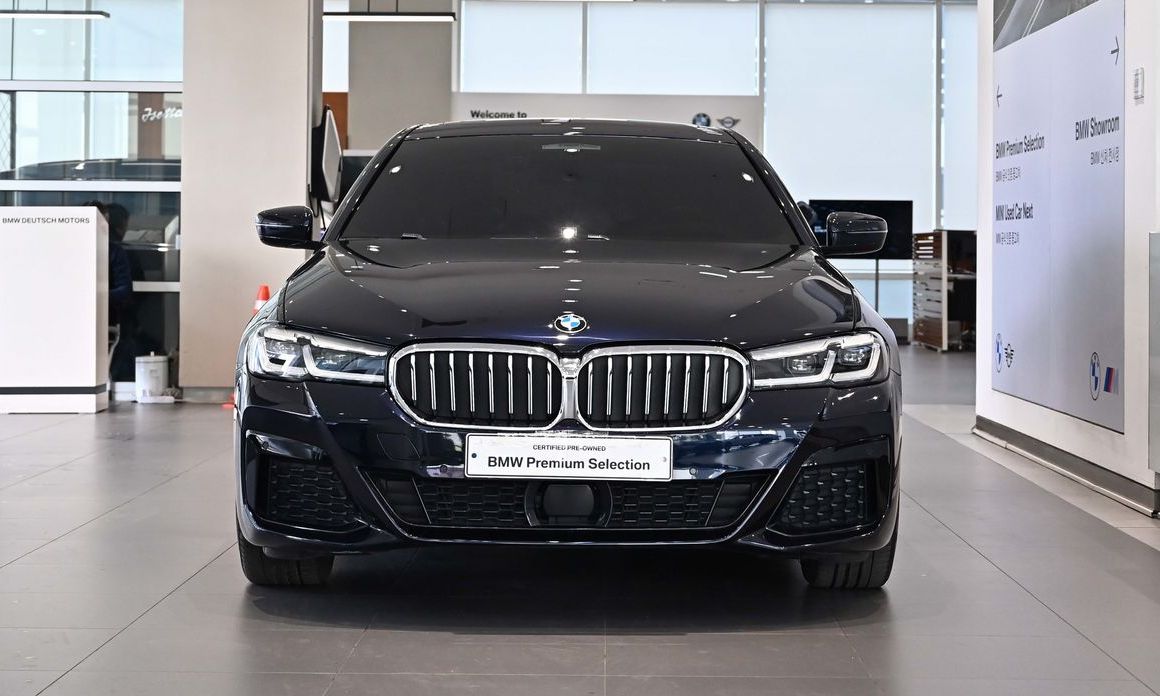 BMW 5-Series 530i xDrive M Sport Package, 2022