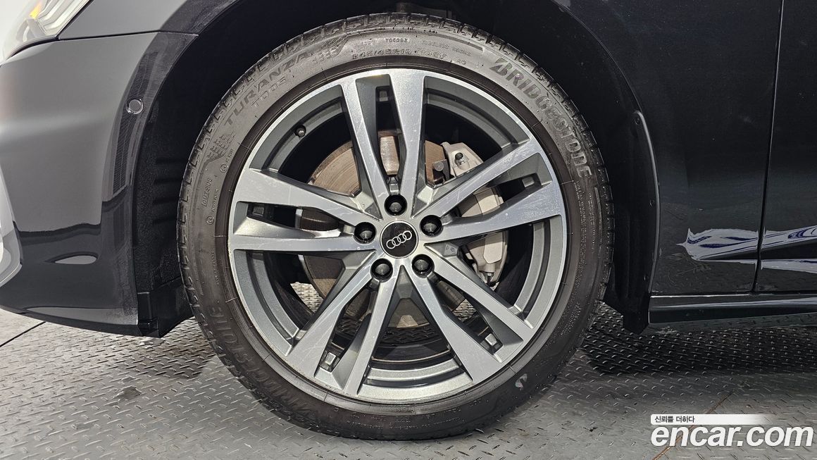 Audi A6 45 TFSI Quattro Premium, 2023