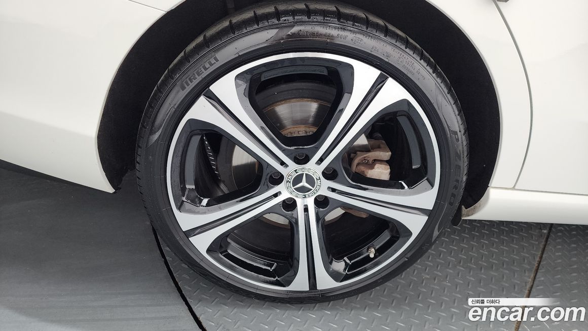 Mercedes-Benz C-Class C300 4MATIC Avantgarde, 2023
