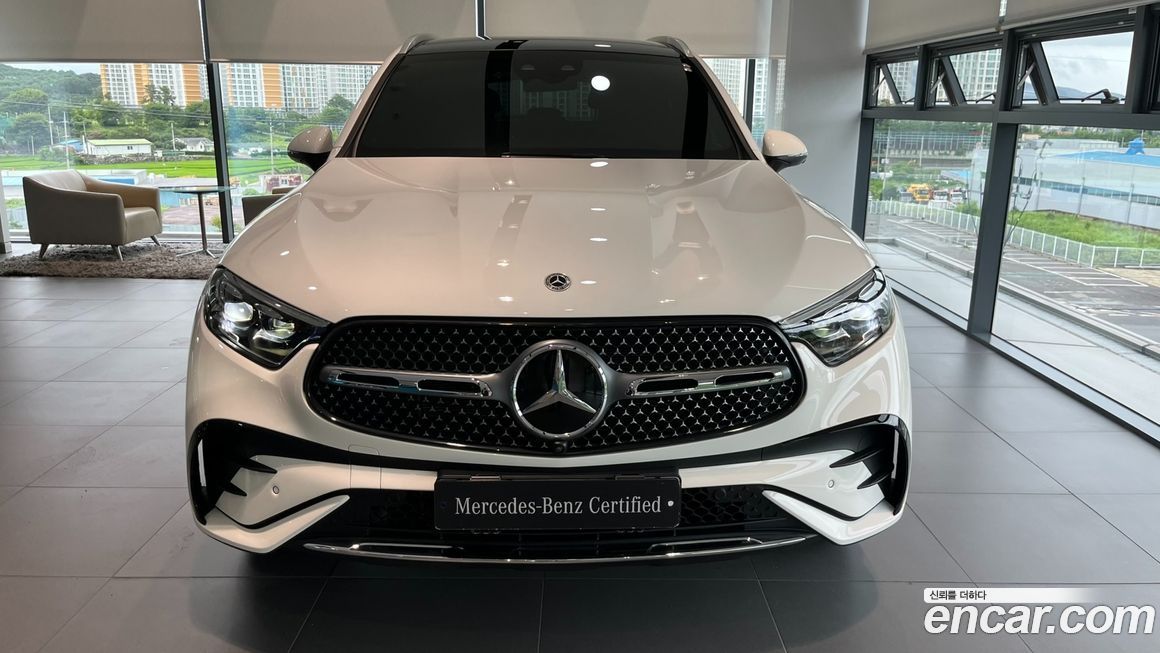 Mercedes-Benz GLC-Class GLC300 4MATIC AMG Line, 2024