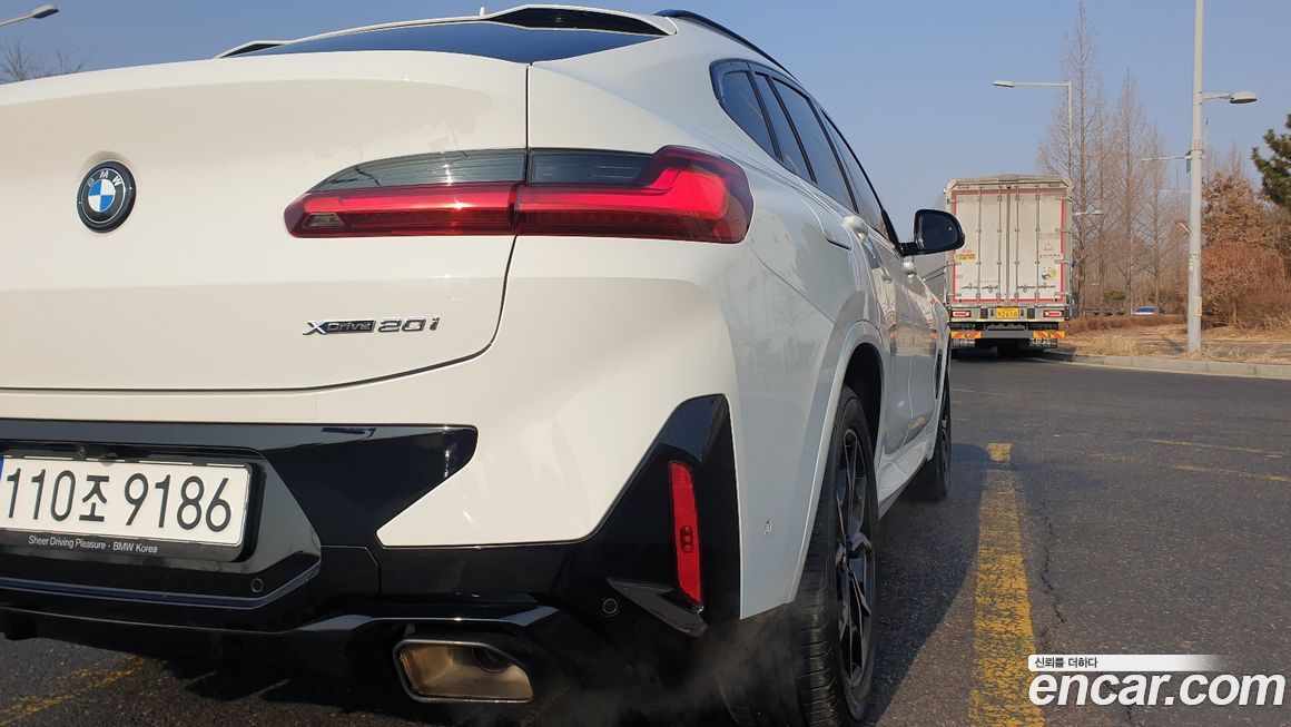 BMW X4 xDrive20i M Sports Pro, 2023