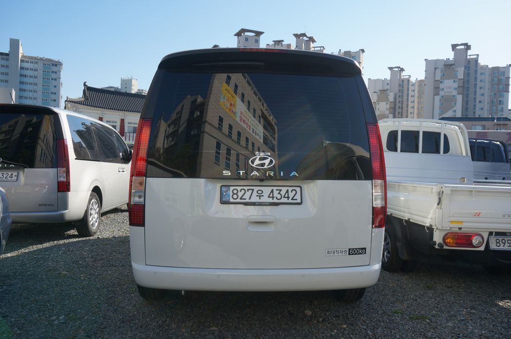 Hyundai Staria Cargo 5-Seater, 2025