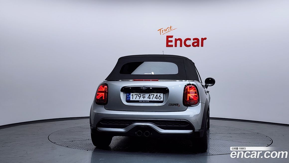 Mini Cooper Convertible Classic, 2024