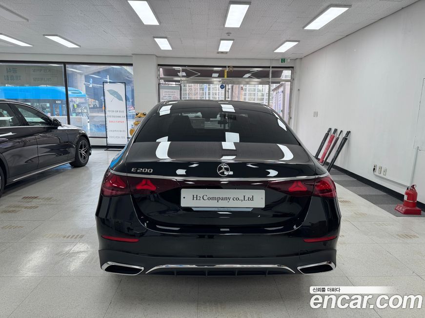 Mercedes-Benz E-Class E200 AMG Line, 2026