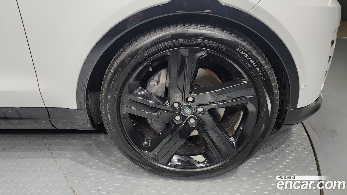 Land Rover Discovery P360 Dynamic HSE, 2024