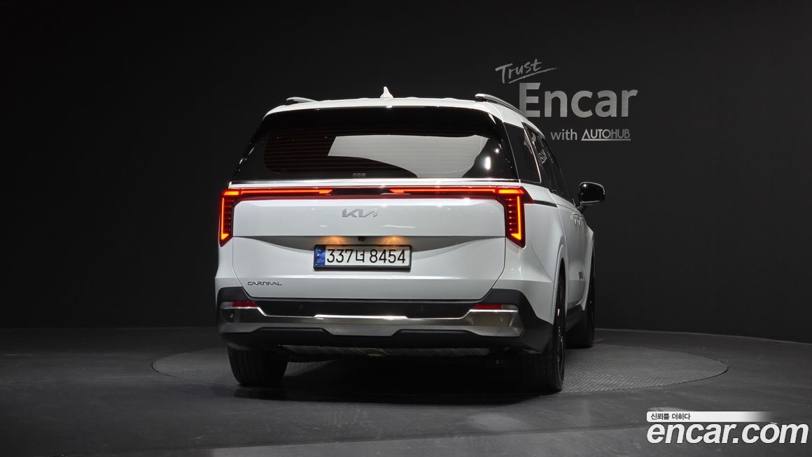 Kia Carnival 9-Seater Noblesse, 2024