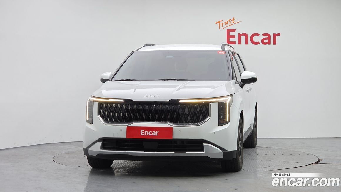 Kia Carnival 9-Seater Prestige, 2024