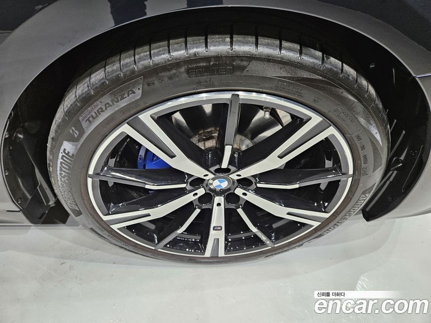 BMW 5-Series 530i xDrive M Sport, 2025