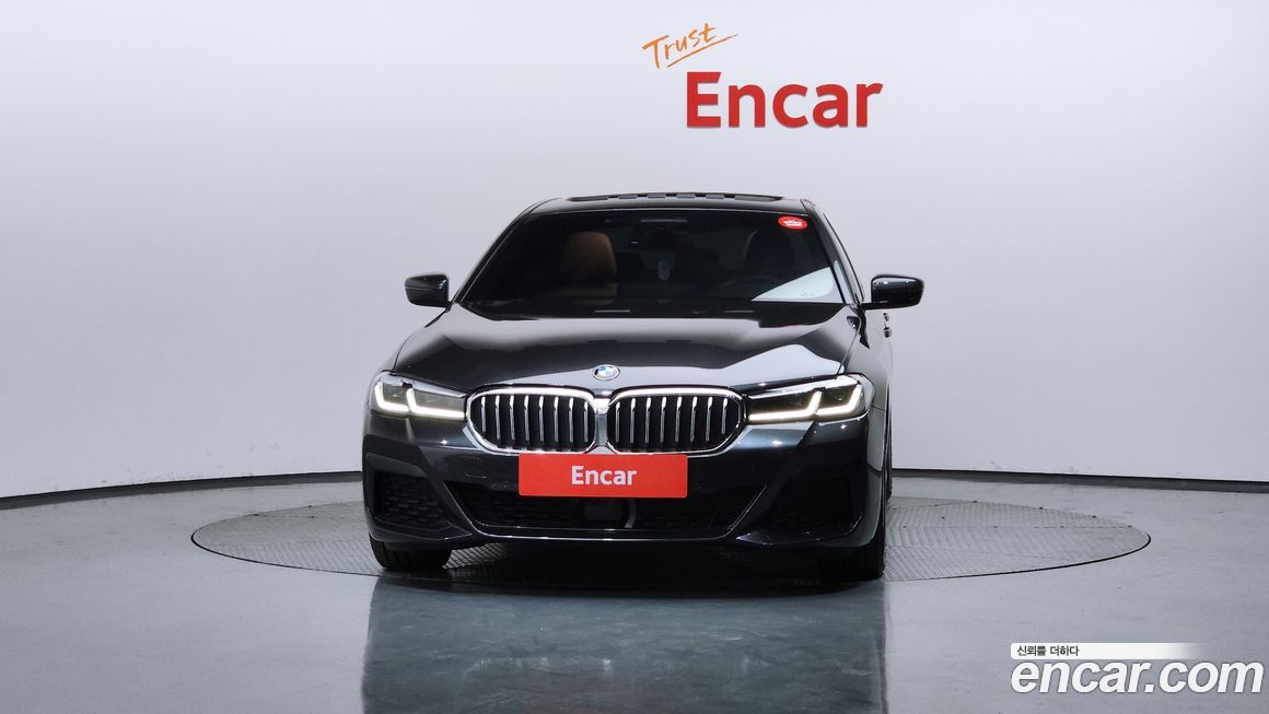 BMW 5-Series 520i M Sport, 2022