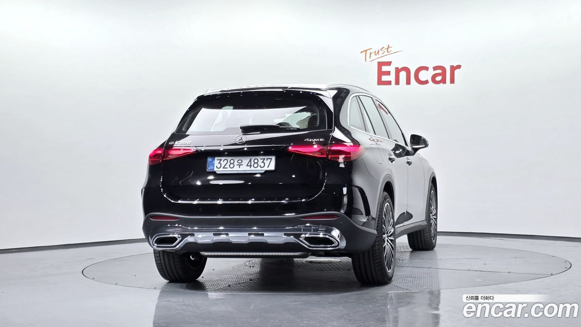 Mercedes-Benz GLC-Class GLC300 4MATIC AMG Line, 2026