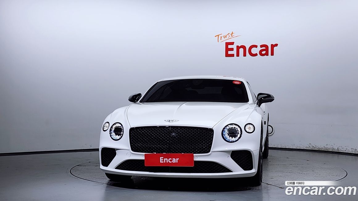 Bentley Continental 4.0 GTS, 2023