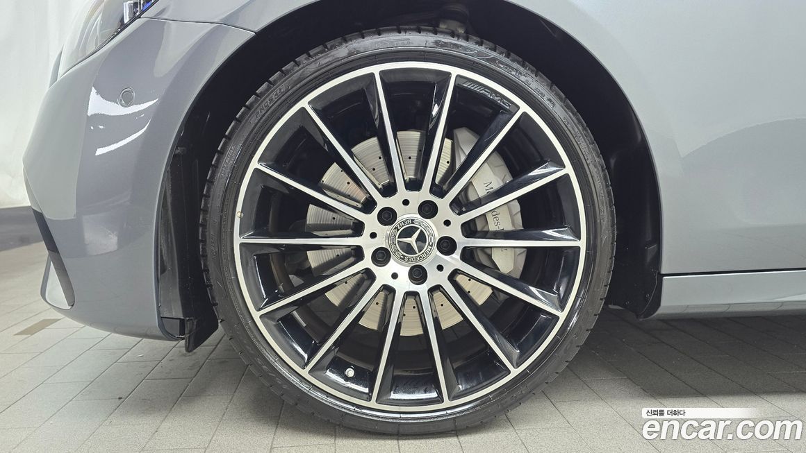 Mercedes-Benz E-Class E350 4MATIC AMG Line, 2023