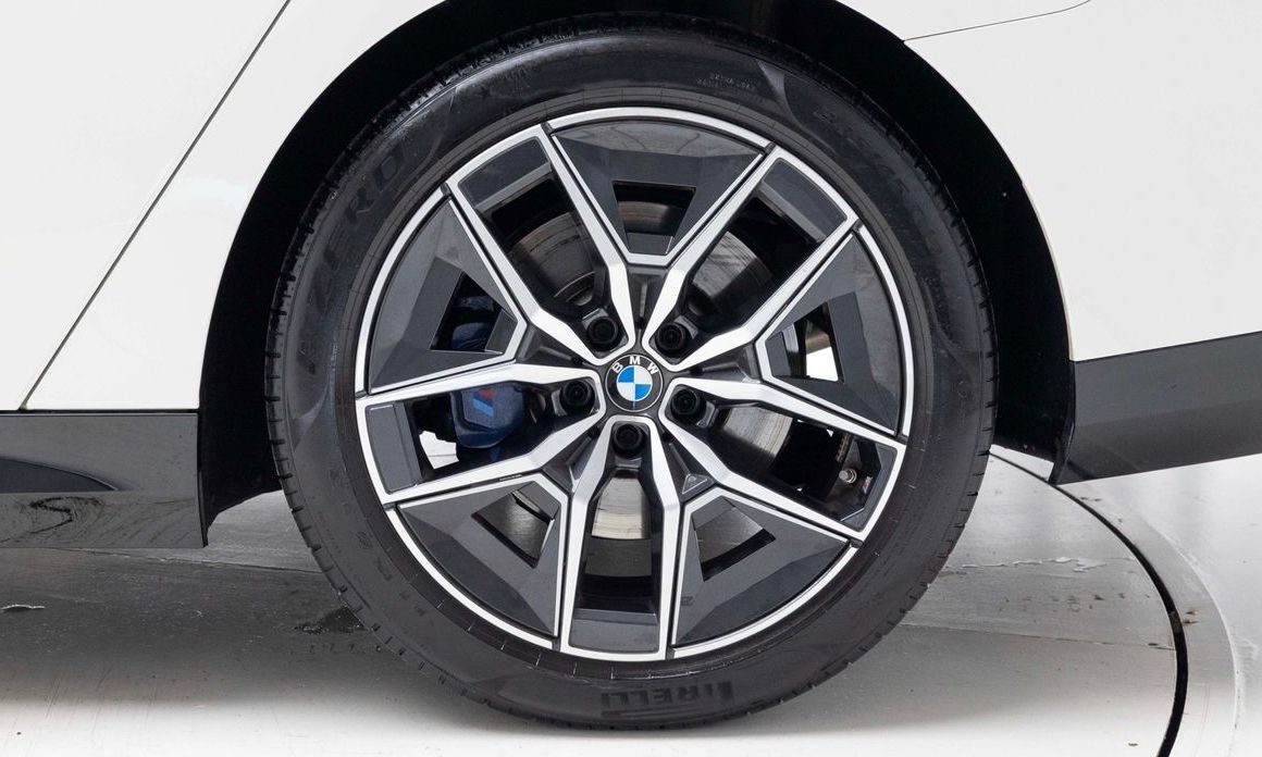 BMW 5-Series 520i M Sport, 2024