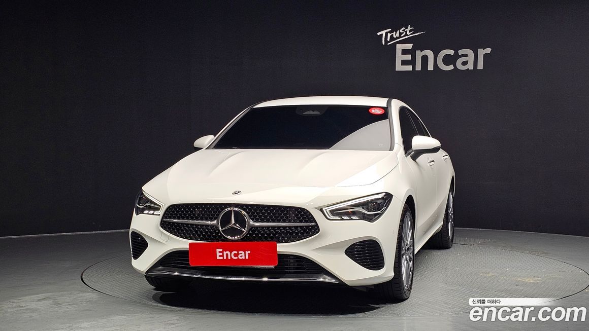 Mercedes-Benz CLA-Class CLA250 4MATIC, 2025