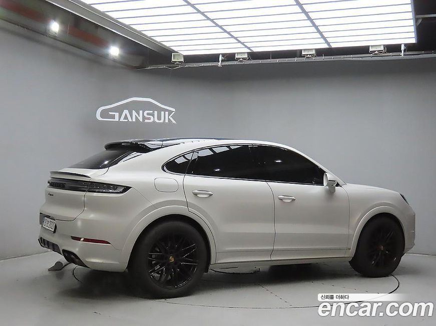 Porsche Cayenne 3.0 Coupe, 2024