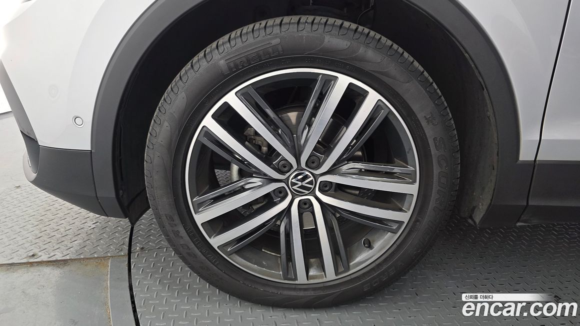 Volkswagen Tiguan 2.0 TDI 4Motion Prestige, 2022