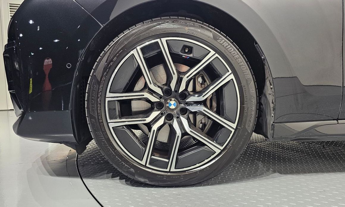 BMW 7-Series 740i xDrive M Sport Limited, 2024