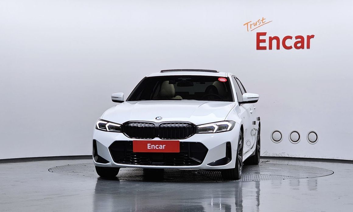 BMW 3-Series 320i M Sport, 2024