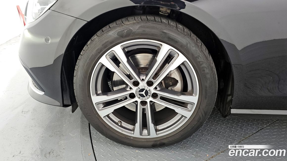 Mercedes-Benz E-Class E250 Avantgarde, 2023