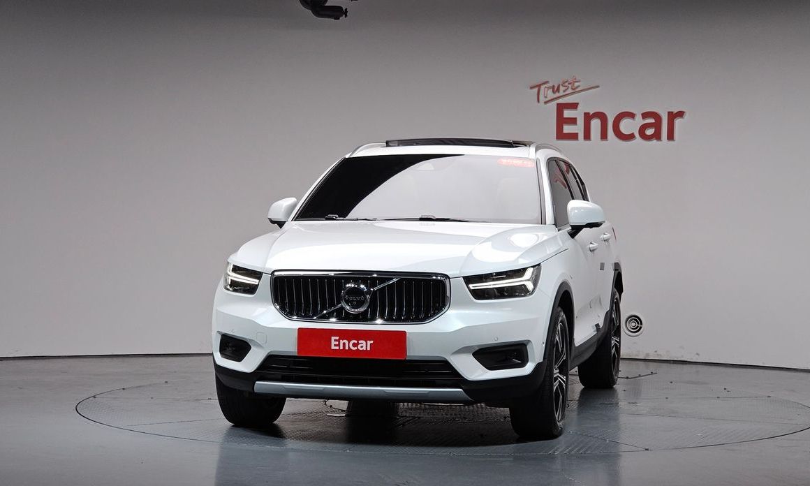 Volvo XC40 B4 Inscription, 2022