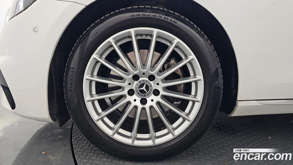 Mercedes-Benz E-Class E250 Avantgarde, 2023