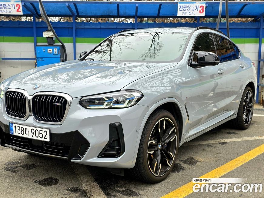 BMW X4 xDrive M40i, 2025