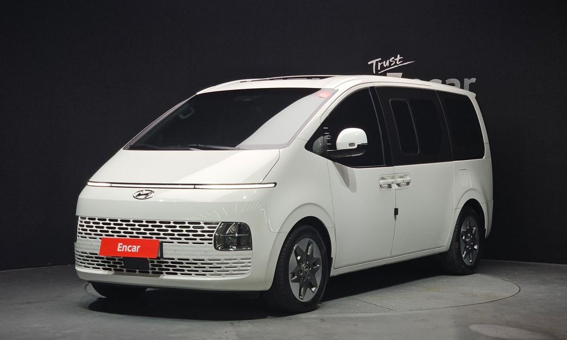 Hyundai Staria Tourer 9-Seater, 2024