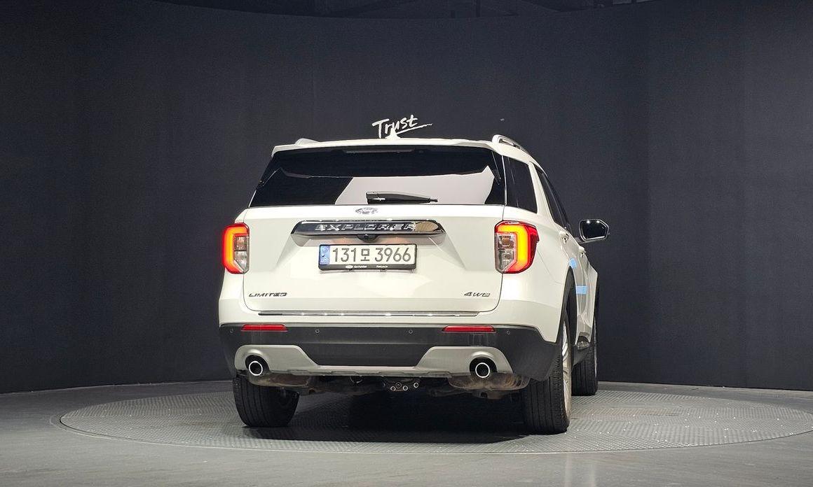 Ford Explorer 2.3 LimIted 4WD, 2022