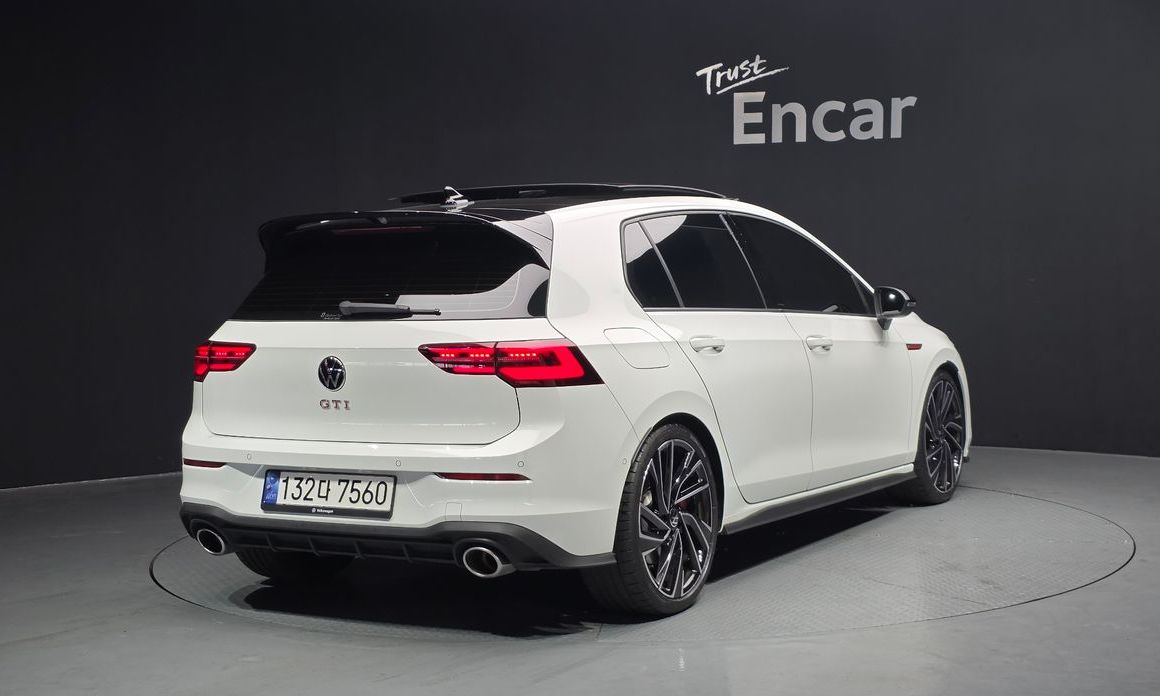 Volkswagen Golf 2.0 GTI, 2024