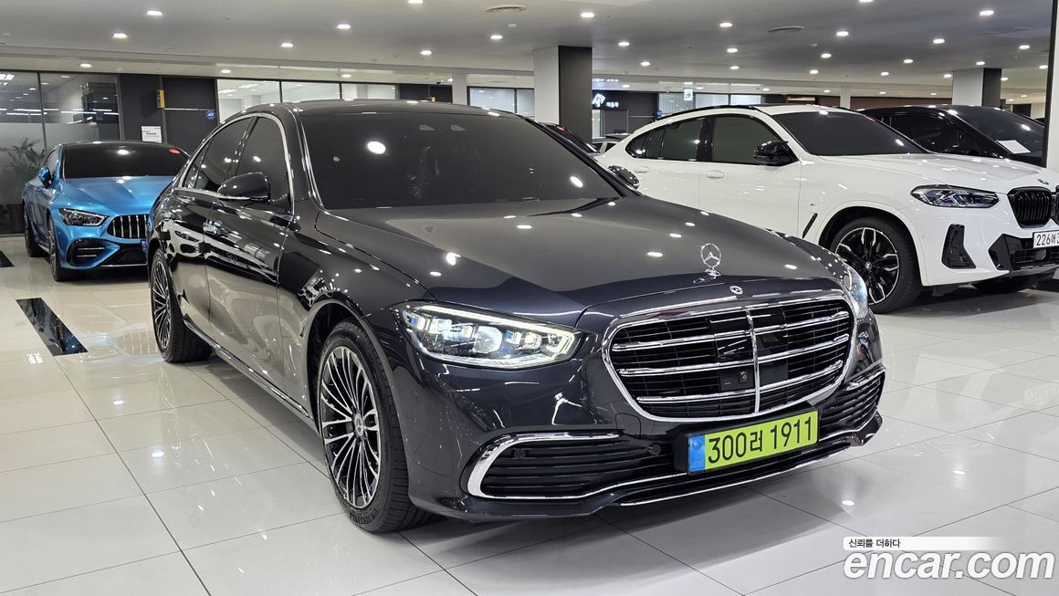 Mercedes-Benz S-Class S350 d 4MATIC, 2025