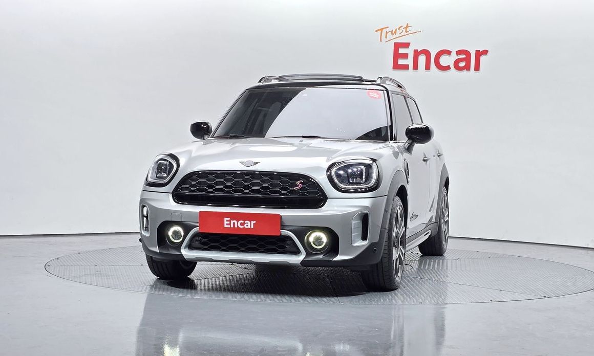 Mini Countryman ALL4 Classic Launch Pack, 2023