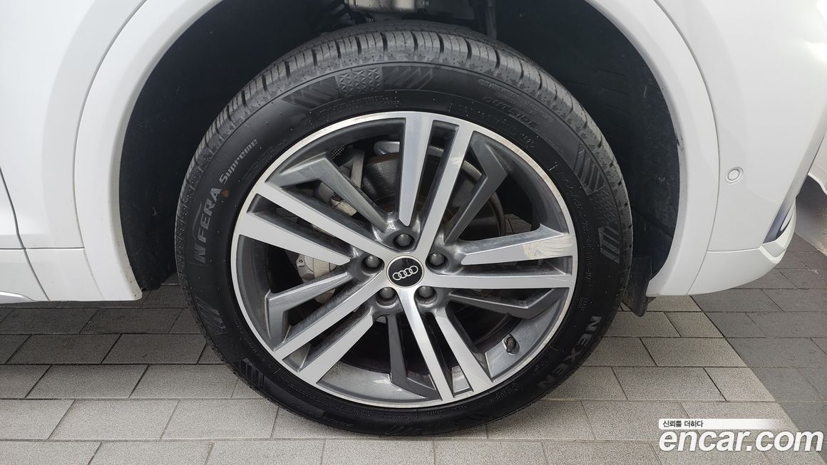 Audi Q5 45 TFSI Quattro Premium, 2022