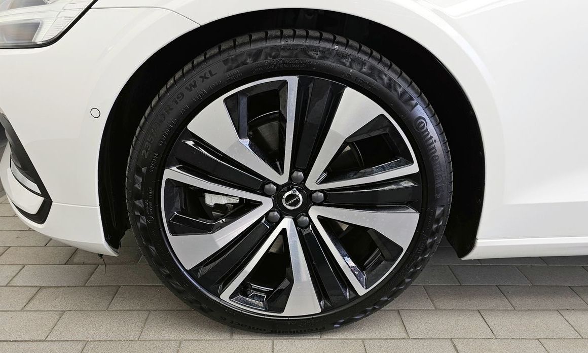 Volvo S60 B5 Ultimate Bright, 2024