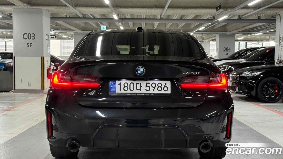 BMW 3-Series 320i M Sport, 2024