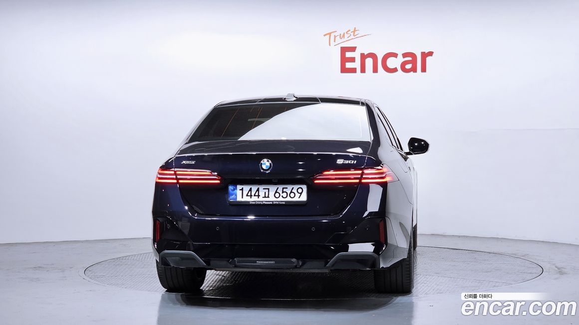 BMW 5-Series 530i xDrive M Sport, 2025