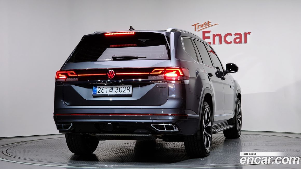 Volkswagen Atlas 2.0 TSI R-LINE 6-Seater, 2025