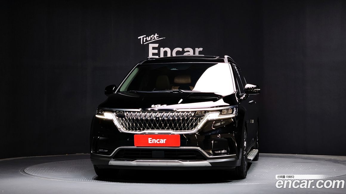 Kia Carnival 7-Seater Signature, 2023