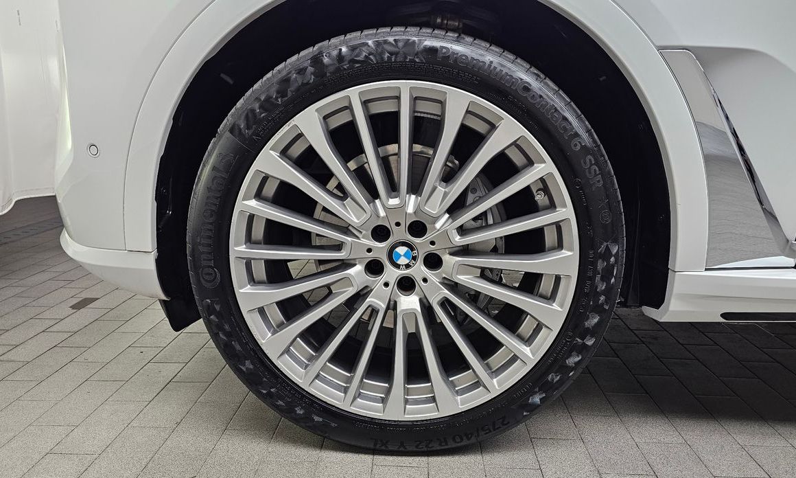 BMW X7 xDrive 40i Design Pure Excellence 6-Seater, 2024