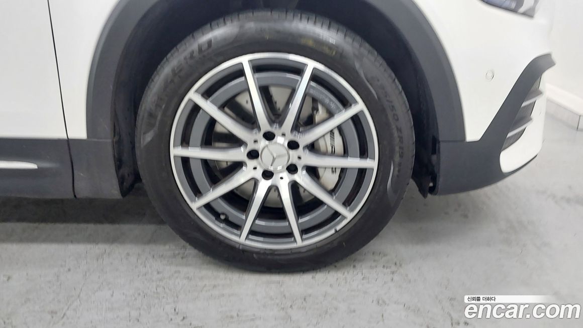 Mercedes-Benz GLB-Class AMG GLB35 4MATIC, 2022