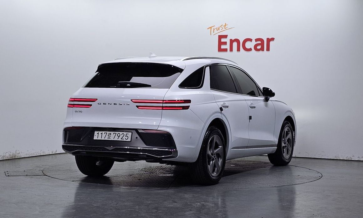 Genesis GV70 2.5T Gasoline 2WD, 2025