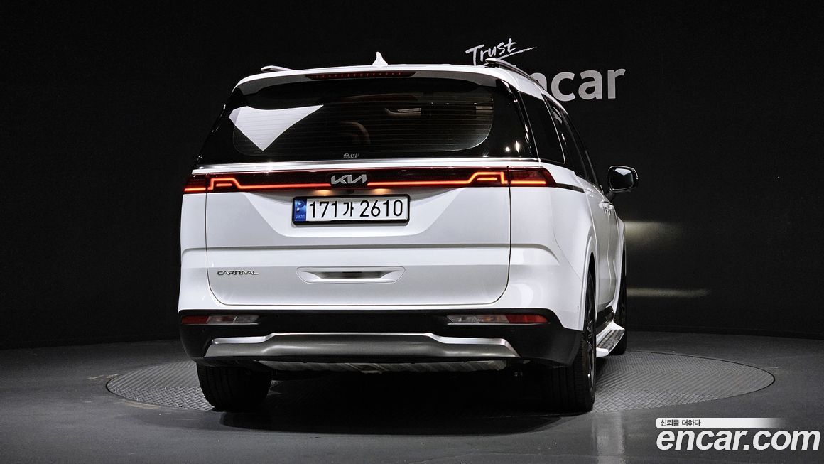 Kia Carnival 7-Seater Signature, 2023