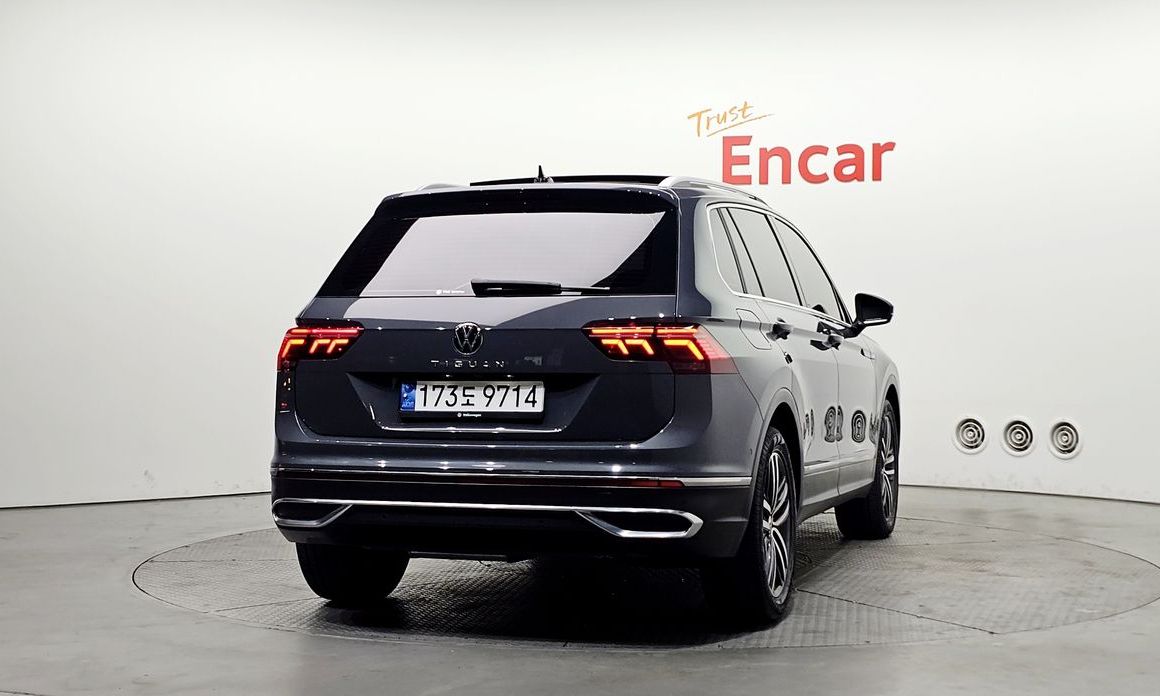 Volkswagen Tiguan 2.0 TDI Prestige, 2024