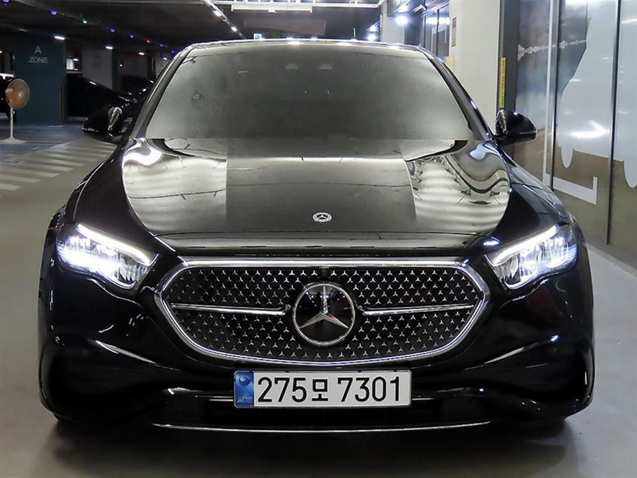 Mercedes-Benz E-Class E200 AMG Line, 2026