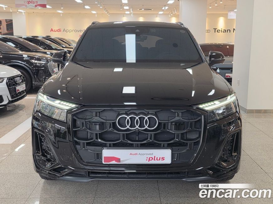 Audi Q7 55 TFSI Quattro Premium, 2025