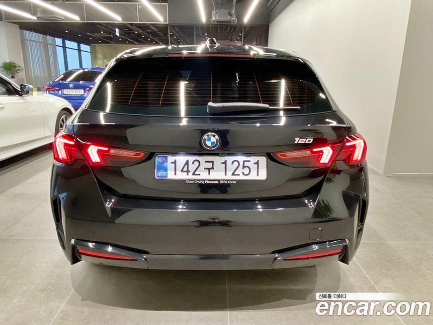BMW 1-Series 120, 2025