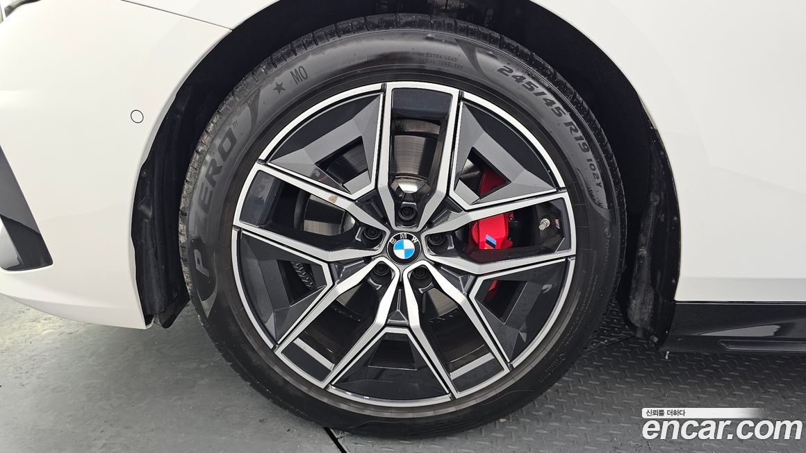 BMW 5-Series 520i Special Edition, 2025