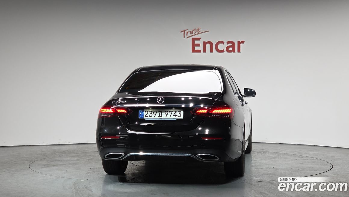Mercedes-Benz E-Class E250 AMG Line, 2023